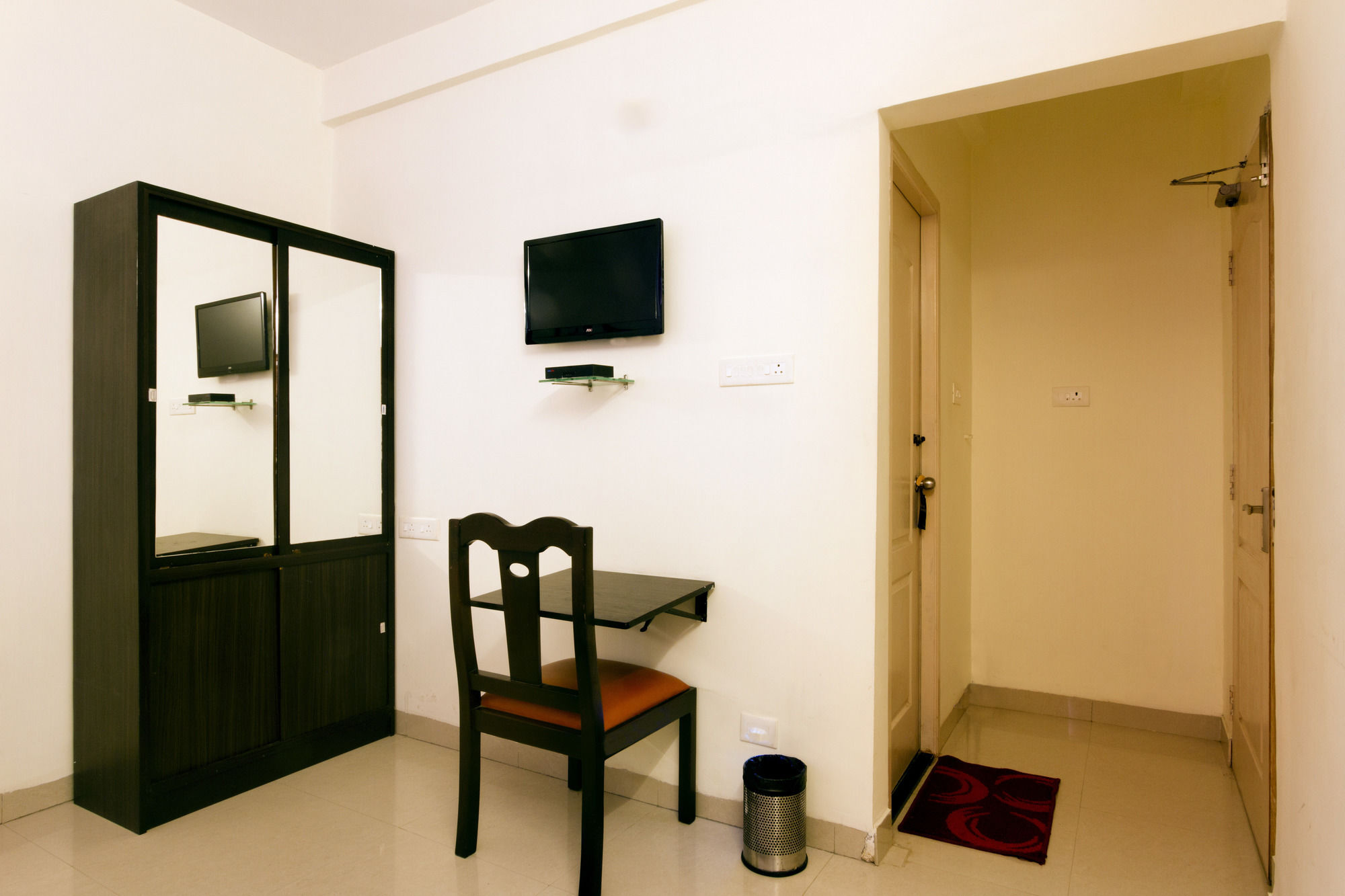 Fabhotel Evlewt Omr Siruseri ภายนอก รูปภาพ